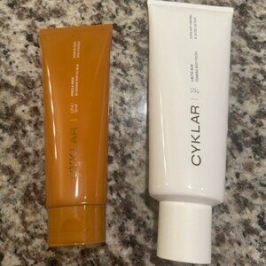 Cyklar Lactic Acid Foaming Body Polish and Vanilla Verve in-shower Body Oil Balm
